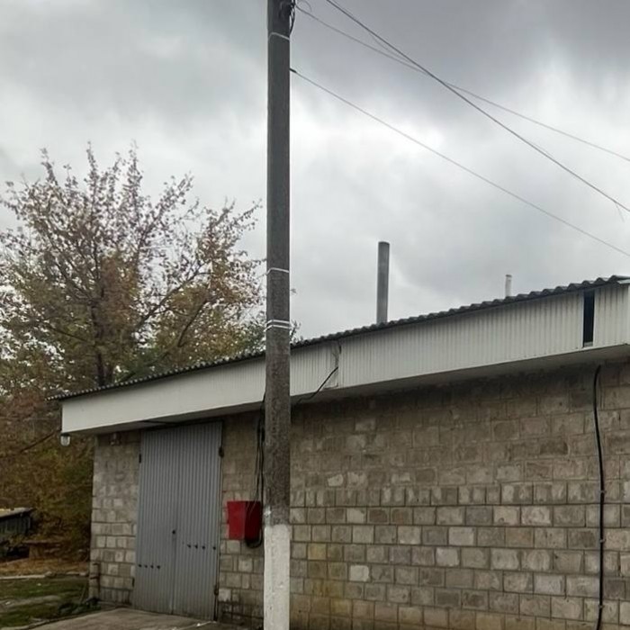 Фото Продам действующий магазин в Станице Луганской. Общая площадь 183м2