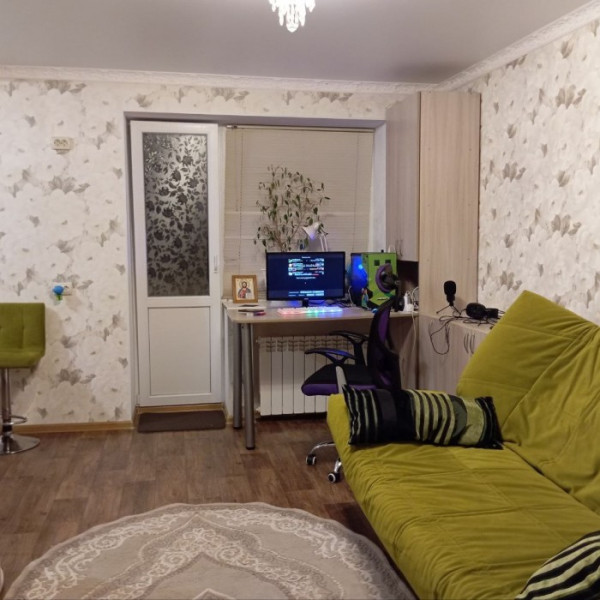 Продам 1 комнатную квартиру, г. Луганск, кв. Шевченко