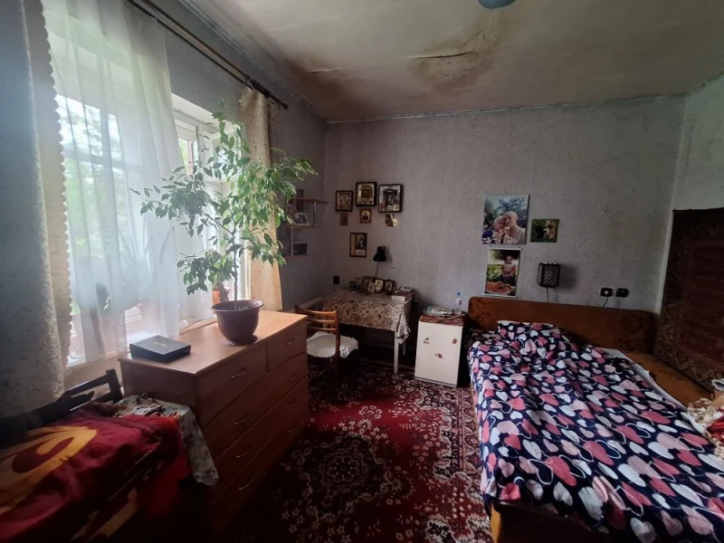 Фото Продаётся 3-комнатный дом в городе Стаханов, ул. Кирова.