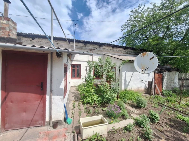 Фото Продаётся 3-комнатный дом в городе Стаханов, ул. Кирова.