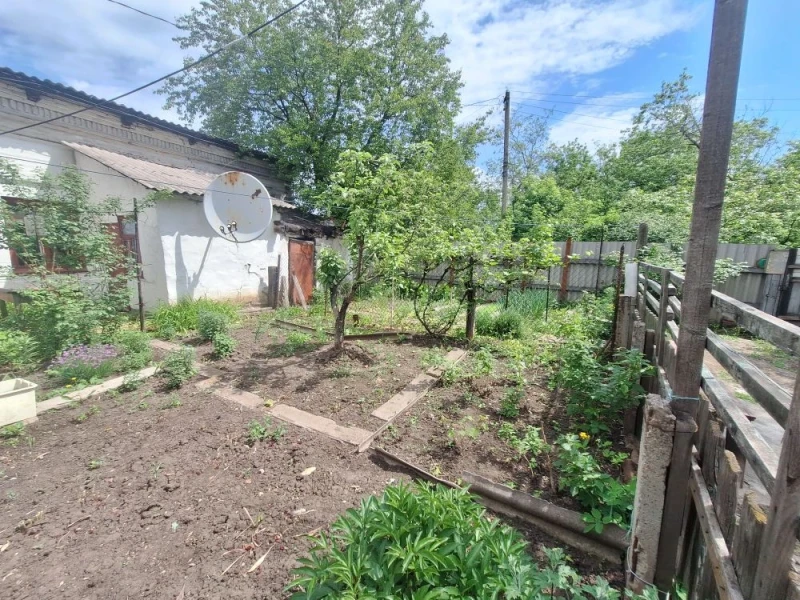 Фото Продаётся 3-комнатный дом в городе Стаханов, ул. Кирова.