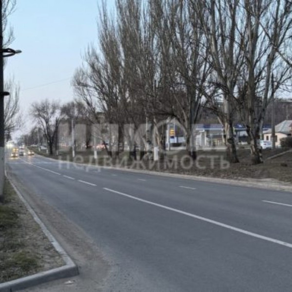 Продам дома с участками по ул.Ленина (можно под бизнес)