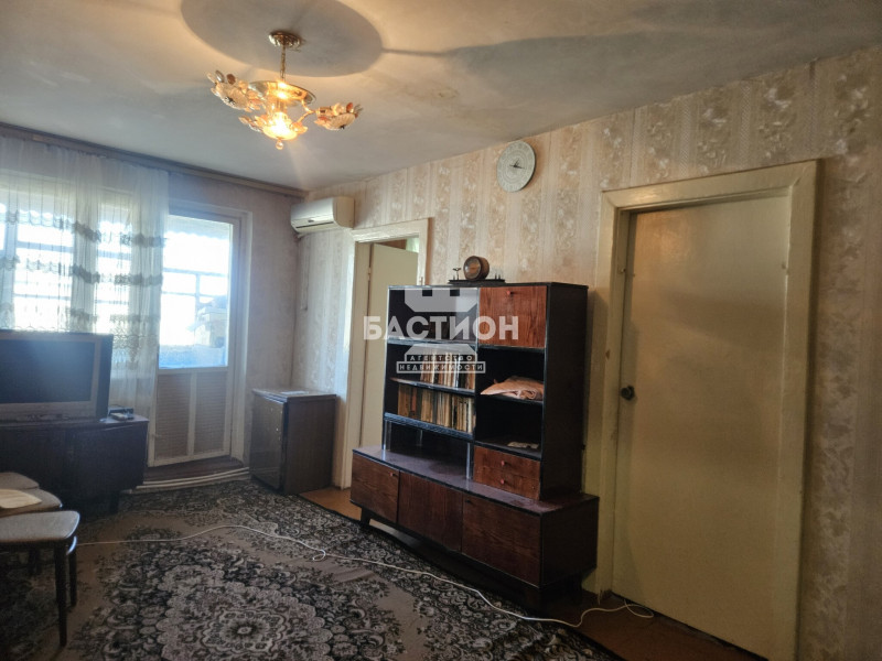 Фото Продаётся трёхкомнатная квартира, 47,2 м²