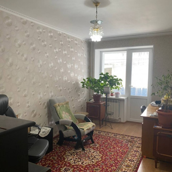 Фото Продам 4к квартиру с автономным отоплением в кирпичном доме. Ул. Тухачевского.