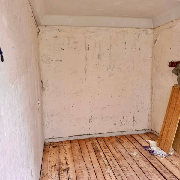 Фото ! ! ! Продам 3-кк на кв. Солнечный 5 этаж 5-го дома.