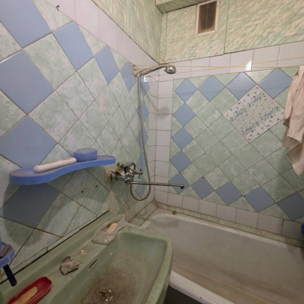 Фото Продам 1-комн квартиру в г.Луганск улица Ватутина