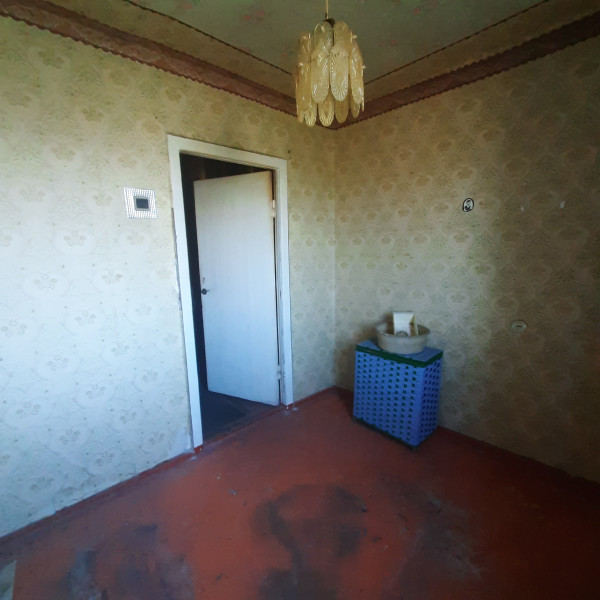 Фото №683 Продаётся 4 комн. кв-ра, г. Перевальск, ул. Ленина, р-н МФЦ.