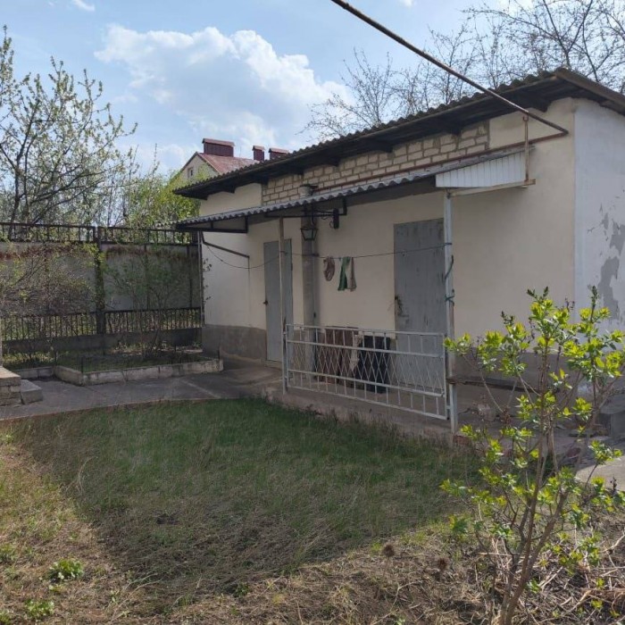 Фото Продам 2-х эт дом п. Вольный, ул. Лысенко.