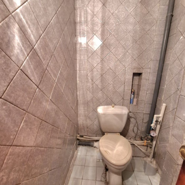 Фото Продам 3-к квартиру Кв. Волкова, г. Луганск.