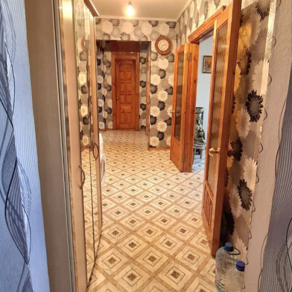 Фото Продам 3-к квартиру Кв. Волкова, г. Луганск.