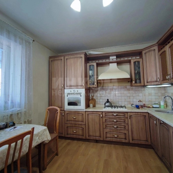 Фото Продам отличный дом в районе Черного кота