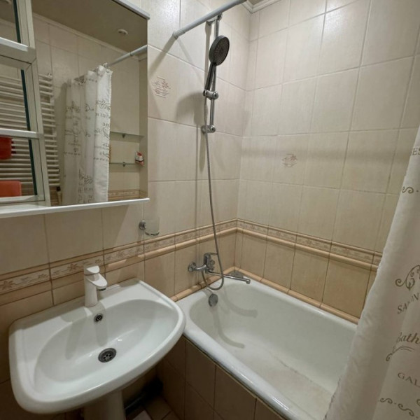 Фото Продам 4-х комнатную кваpтиру ул. Энри Барбюса