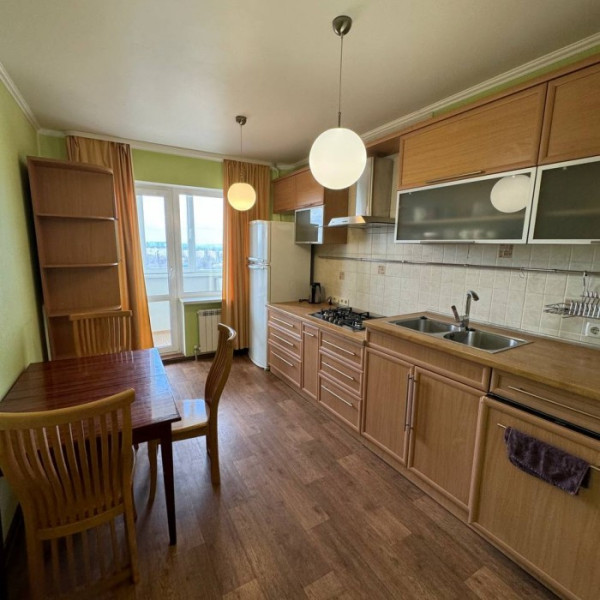 Фото Продам 4-х комнатную кваpтиру ул. Энри Барбюса