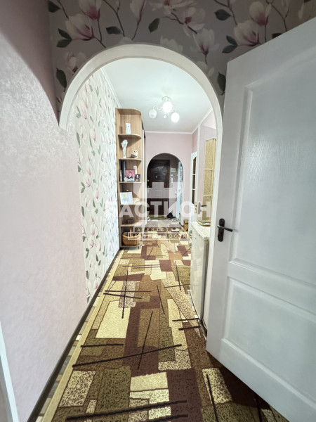 Фото 3-х комнатная квартира, квартал Мирный, 8, ID:1917927