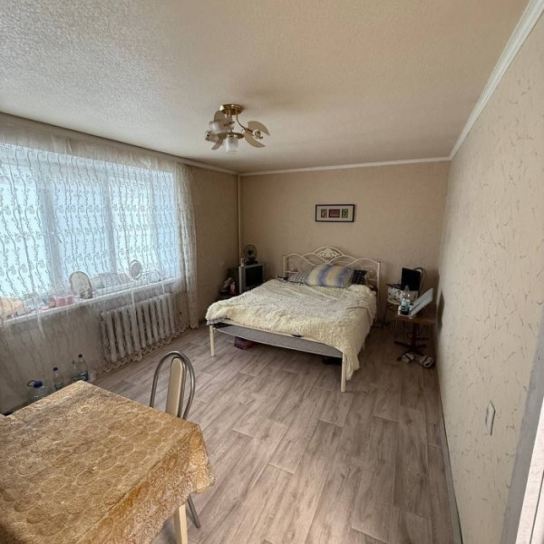 Продам 1-комн квартиру на кв. Заречный