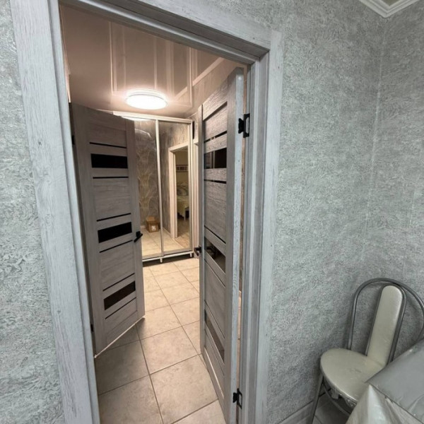 Фото Продам 1-комн квартиру на кв. Заречный