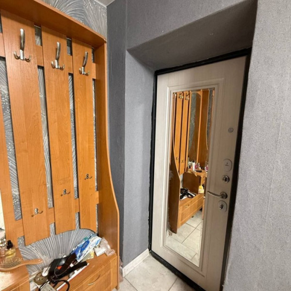 Фото Продам 1-комн квартиру на кв. Заречный