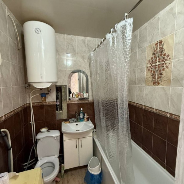 Фото Продам 1-комн квартиру на кв. Заречный