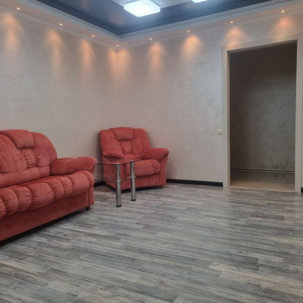 Продам 3-х комнатную квартиру кв. Волкова