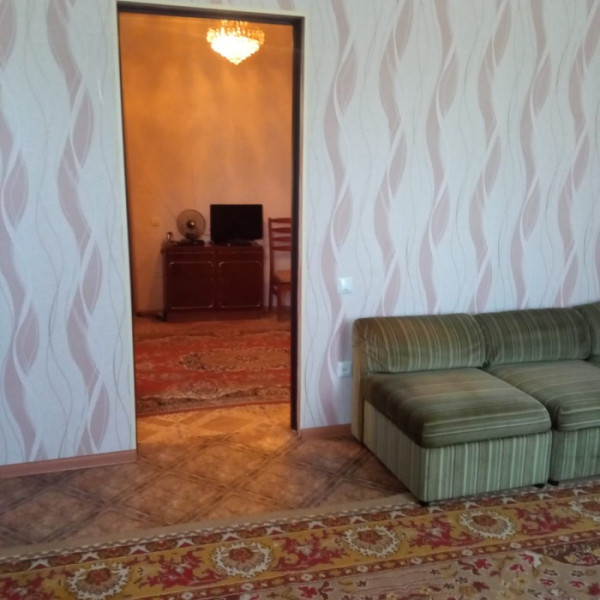 Фото Продам 2-х комн квартиру в городе Луганск улица 2-Мирная