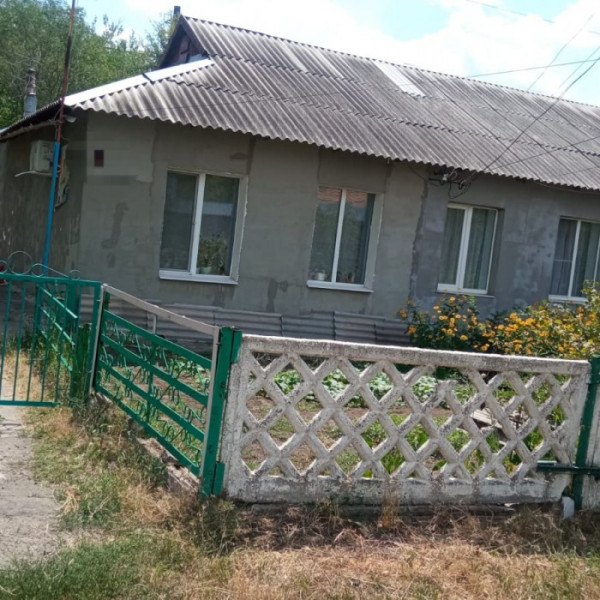 Продам 2-х комн квартиру в городе Луганск улица 2-Мирная