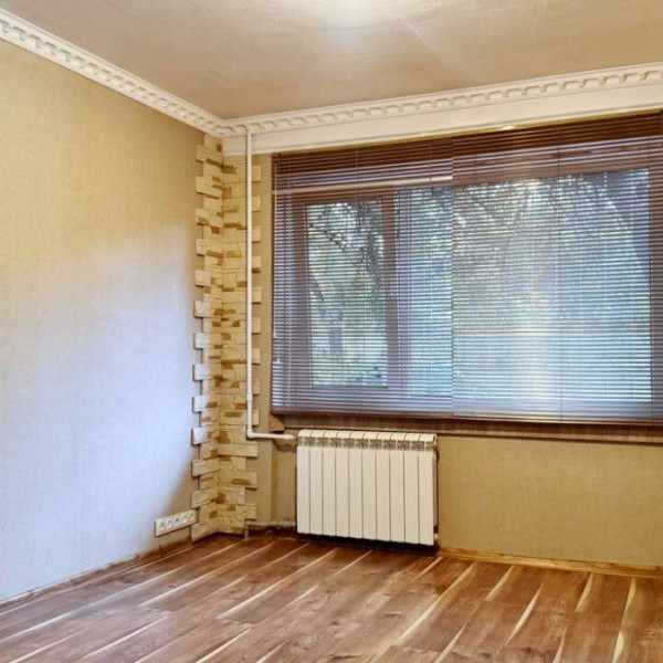 Продам 2 х комнатную квартиру кВ Солнечный 1/5 этаж