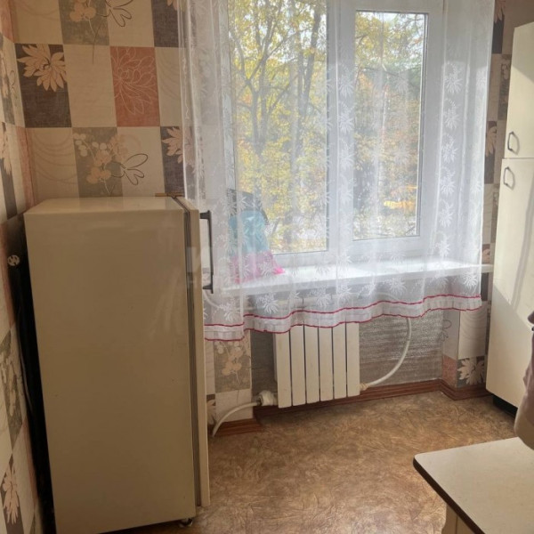 Продам 1-комн квартиру в городе Луганск квартал Гагарина