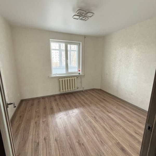 Фото Продам 3-х комн квартиру в городе Луганск 1-й Микрорайон