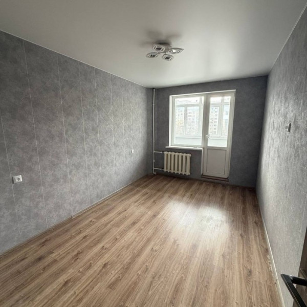 Фото Продам 3-х комн квартиру в городе Луганск 1-й Микрорайон