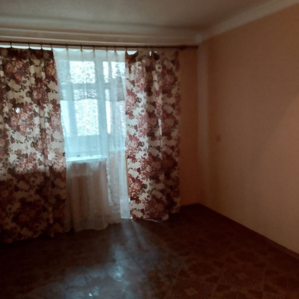 Фото Продам 2-х комн квартиру в г. Луганск, городок ОР