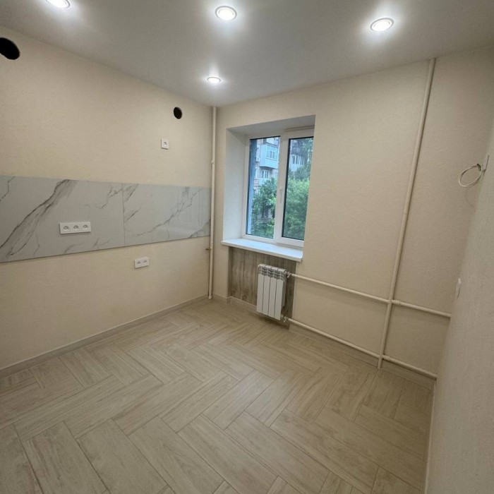Продам 1 комнатную квартиру ул. Ленина, 130 район Старта.
