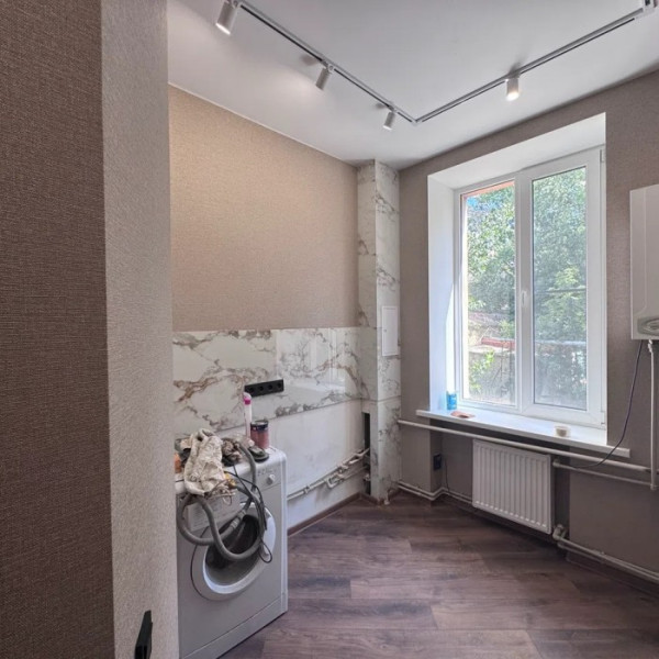 Фото Продам 3-х комн квартиру в г Луганск ул Красноармейская