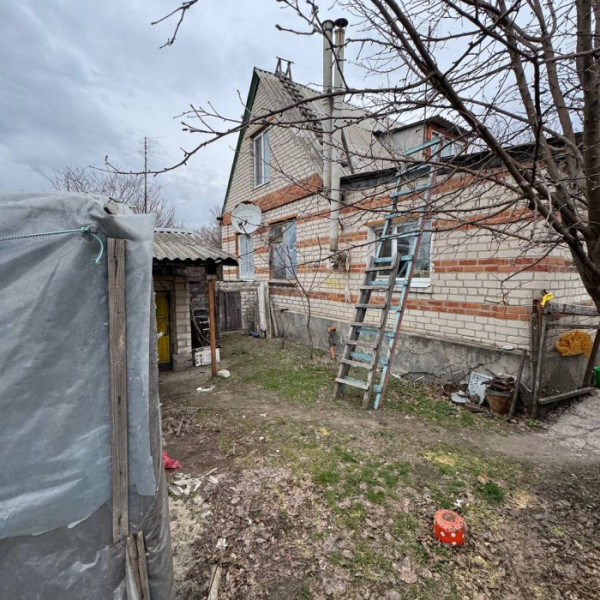 Фото Продается двухэтажный дом, в Станично-Луганском районе, с. Макарово
