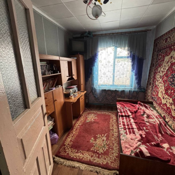 Фото Продается двухэтажный дом, в Станично-Луганском районе, с. Макарово