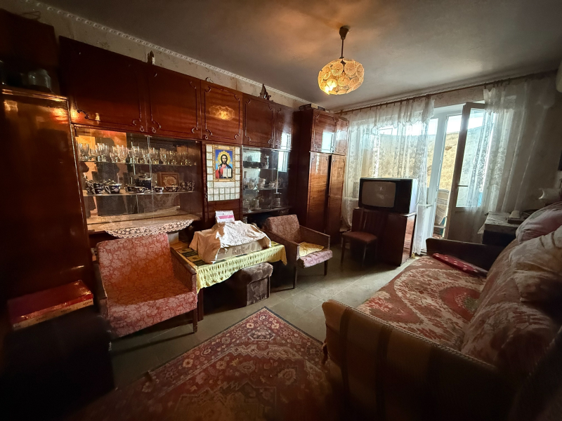 СДАМ 1-КОМНАТНУЮ КВАРТИРУ НА ДЛИТЕЛЬНЫЙ СРОК (г. Кировск, кв. Центральный, д. 7)