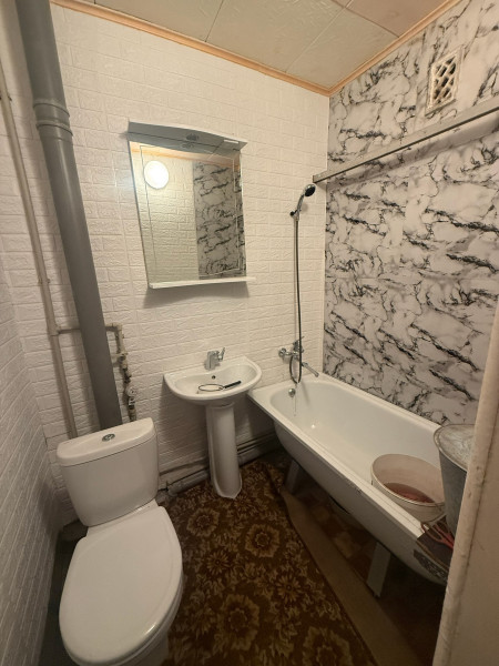 Фото Сдам 2-х комнатную квартиру на длительный срок (г. Ирмино, ул. Богатая, 15)