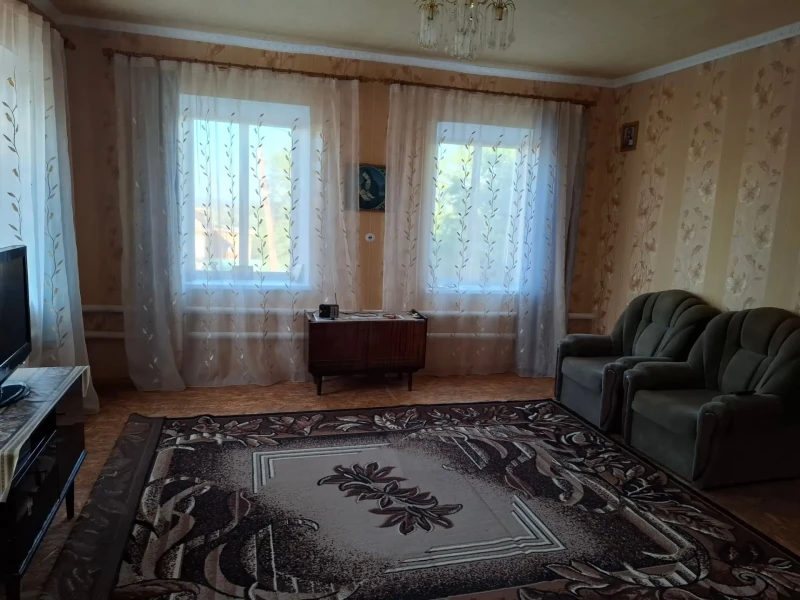 Фото Дом с флигелем Красный Яр