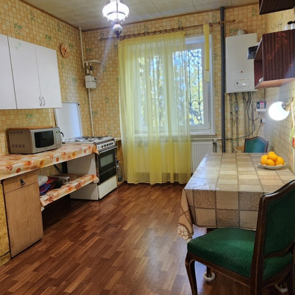 Фото Продам 4-х комн квартиру с АО в городе Луганск улица Победоносная