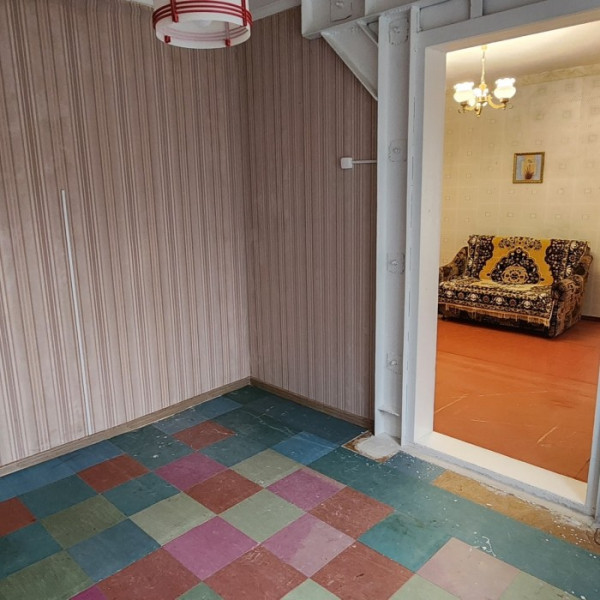 Фото Продам 4-х комн квартиру с АО в городе Луганск улица Победоносная