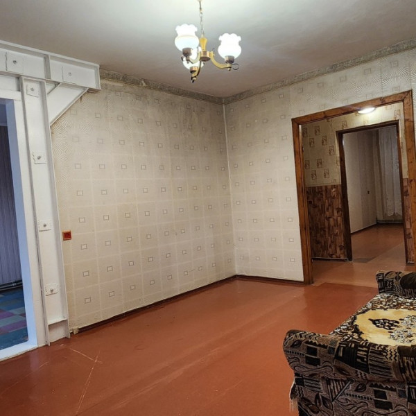 Фото Продам 4-х комн квартиру с АО в городе Луганск улица Победоносная