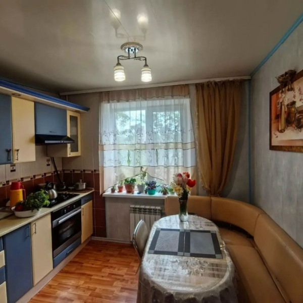 7396 Продам 2х комн. квартиру в р-не ТРЦ "Столица"