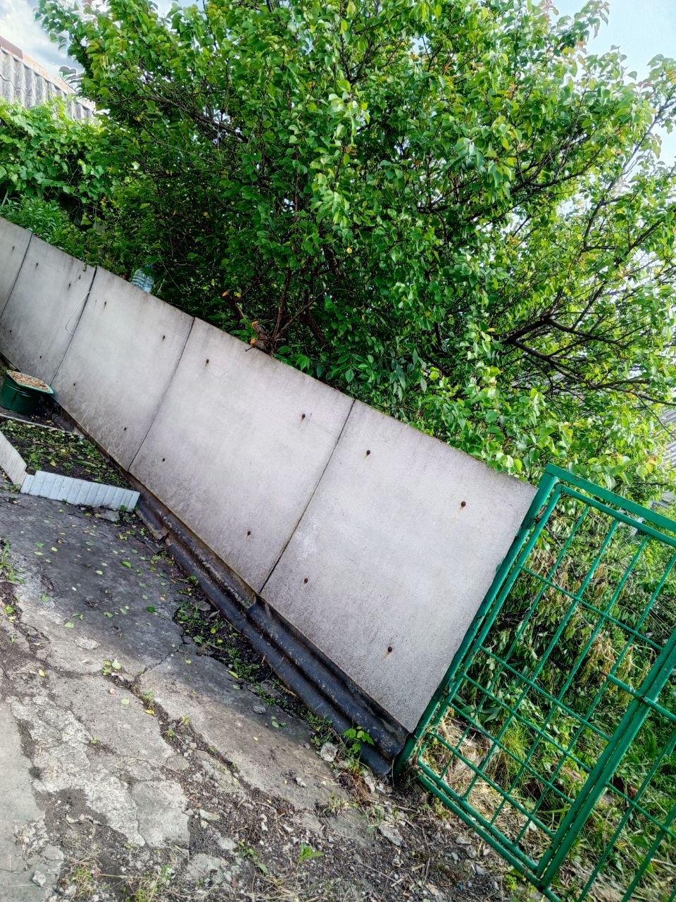 Фото Продается дом ул. Громова, З ком. , общая площадь 60 м². Имеется газ, вода, состояние жилое. Земельный участок 5 соток. Цена 1 400 000. Тел: +79592125309