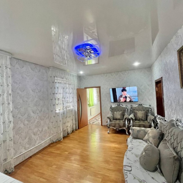 Фото Продам дом в станице Луганской. Общая площадь 87.8м2