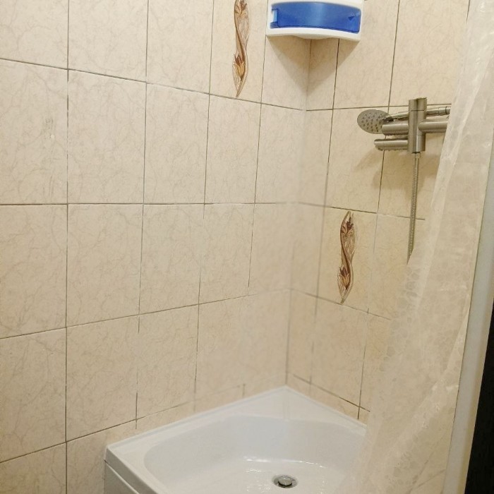 Фото Сдам небольшую квартиру на длительный срок на кв. Жукова ( напротив университета им. Даля).