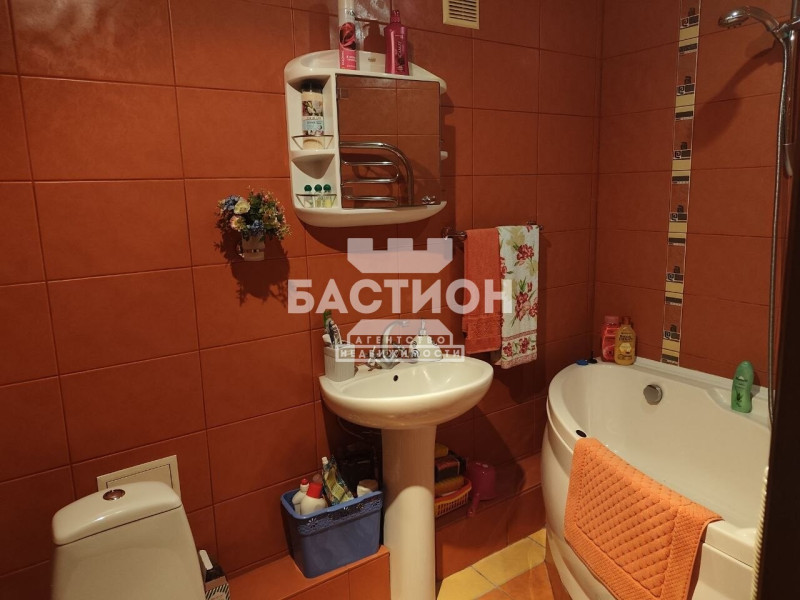 Фото 3-х комнатная квартира, улица Челюскинцев, 143 ID:2093750
