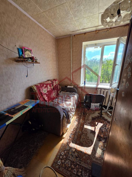Фото Продажа полугостинки в Луганске - Объект №185
