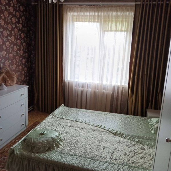 Фото Продам 2-комн квартиру в г. Луганск п. Юбилейный кв. Шахтерский