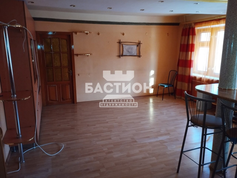 Фото 3-х комнатная квартира, квартал Ватутина 15 , ID:2046010