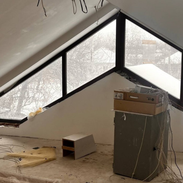 Фото Продам 2-х этажный дом в Центре города Луганск