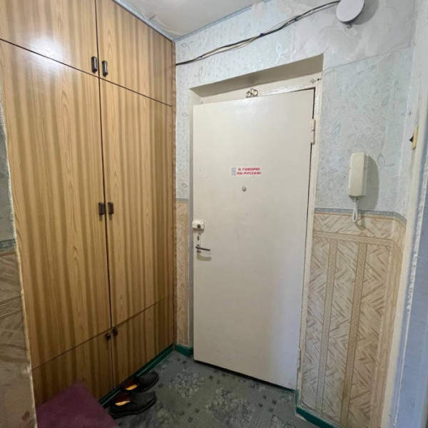 Фото Продам 1-к квартиру на Восточном квартале 3 этаж 9 этажного дома